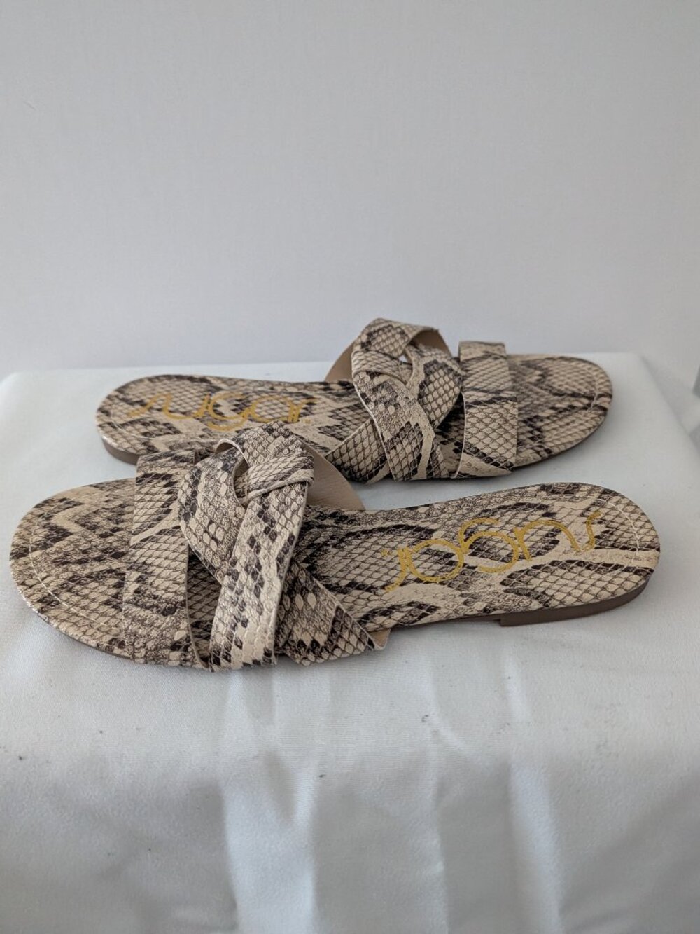 Sugar Snakeskin Flat Sandals Women's Size 7.5M